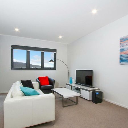 Iq Smart Apartments 704 Braddon Act Canberra Exterior photo